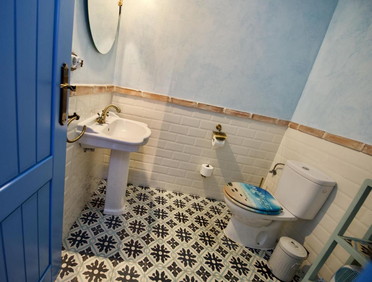 Casa Rural Blue Moon Guest House กาซาญา เดลา เซียร์รา ภายนอก รูปภาพ